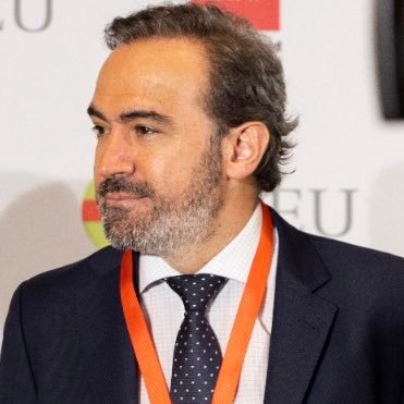 Catedrático de Derecho Procesal. Abogado. 
He sido Magistrado de refuerzo TSJ de Navarra. He sido Diputado XI y XII Legislatura A. Madrid.