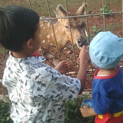 RohaningtiasS's profile picture. Happy Family