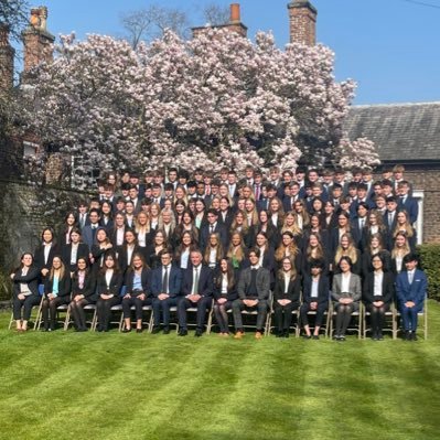 Sixth Form at @StPetersYork, a co-educational independent boarding and day school, in the English City of York. #StPetersTogether