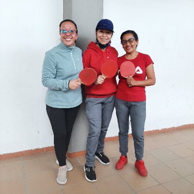 licenciada en Idiomas feliz y con la mejor familia dl mundo!!!