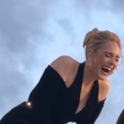 Adele is the Fucking Queen of music 🎶 🥰❤️❤️