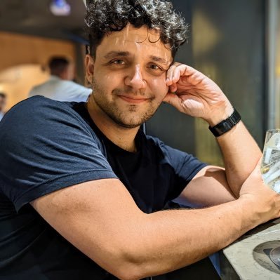 maestrodarius's profile picture. 𝖒𝖆𝖊𝖘𝖙𝖗𝖔𝖉𝖆𝖗𝖎𝖚𝖘

🎹: @dllanosjavierre
La vida fácil no hace al artista.