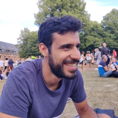 Also known as Shyrro Front-End Engineer & Renowned Glutton. Never say no to Pizza 🍕 or Vue.js.💚 Svelte 🔥 enthusiast.
