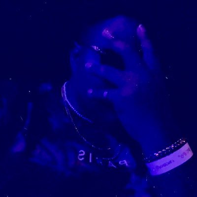 XFrisco904's profile picture. Can I get a HOT TUB!