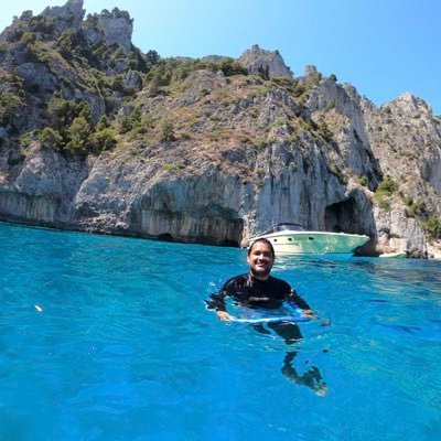 rguzmanb's profile picture. #Familia #Playa #TransformacionDigital #Sports: #Futbol, #Tenis, #BarcelonaSC #Guayaquileño