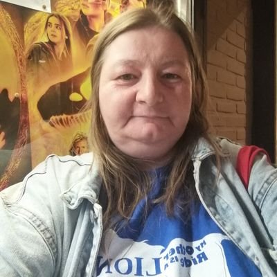 hi my name is linda,animallover ..has 8 rescuecats,2 birds and a dog