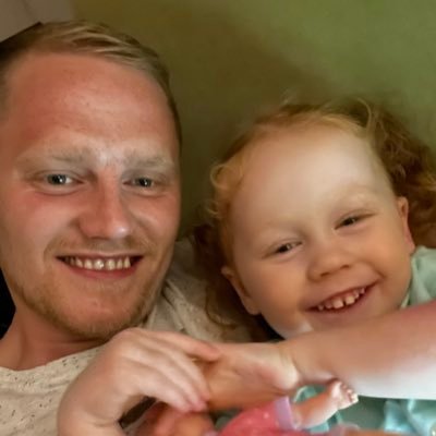 Daddy of Scarlett and Lucas 💕💙 Married to Amanda 💍 Seat Master Technician 🔧 NUFC ⚽️