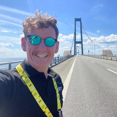 Dad. Eurosport/GCN & RCS cycling commentator, ambassador & digital content Sigma Sports & Zwift Insta: @RealStephens enqs @blackjersey.cc Currency 2129/3064