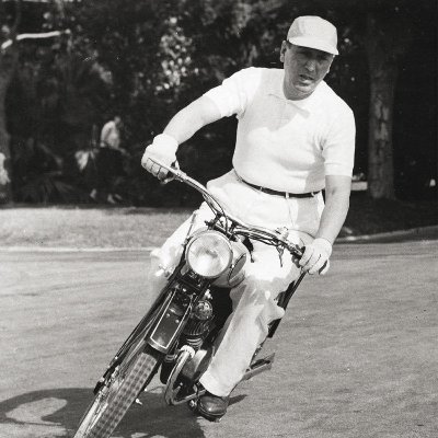 JohnGuillermoC's profile picture. Sin pretensiones ni esperanzas. 

"Cómo será la laguna que el chancho la cruza al trote"