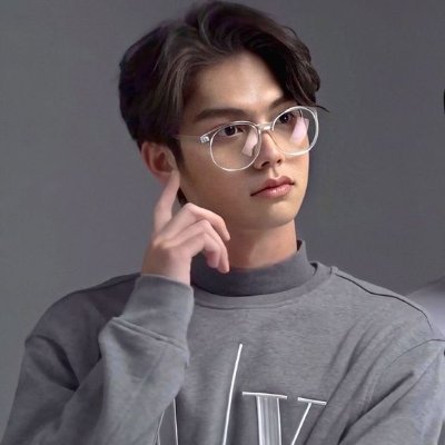 𝐒𝐄𝐌𝐔╼97| Tersemat 𝐁𝐫𝐲𝐝𝐞𝐚𝐧 𝐍𝐚𝐫𝐞𝐬𝐡 𝐋𝐚𝐤𝐞𝐬𝐰𝐚𝐫𝐚. Bukan fotografer handal, terkecuali untuk @pcgaxus ╾adalah istri yang menjadi bahagianya.