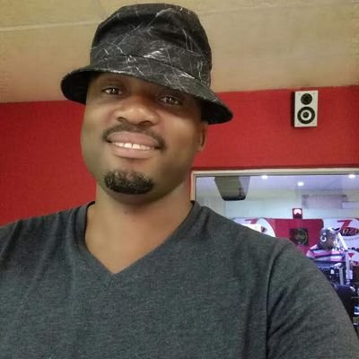 Loves traveling,Love the music, Loves Jozi FM,Radio 2000,Radio 702,Capricorn FM,Married,Father of 3 Boys