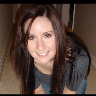 lindsayvarvil's profile picture. 