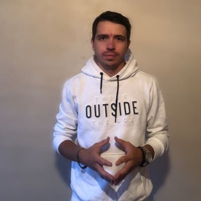 PetyaGarashenko's profile picture. Founder and CEO LLC UKRAINE FOOTBALL CORPORATION. Dnipro and Manchester United Forever! Мой блогбол https://t.co/L20nMrblI8 Мои твитболы