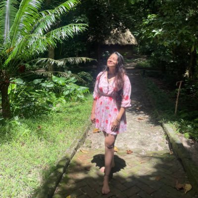 Human (Resources) Consultant | I love to walk in the rain, immerse myself in the sunset, and get drenched in the moonlight.