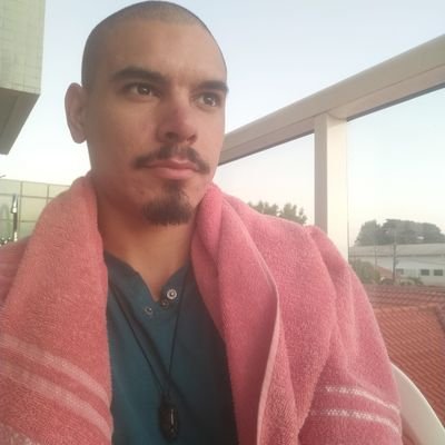 Tech Lead
📷 https://t.co/LqfplSthDg
🦣 @ayrtonvwf@indieweb.social