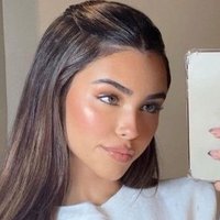 lara. (@elleswt) 's Twitter Profile