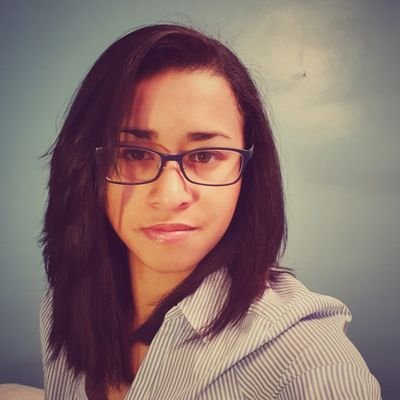 LBTSparks's profile picture. Small • Gay • Human • Laughs at own jokes • Spread love 🌈 she/they