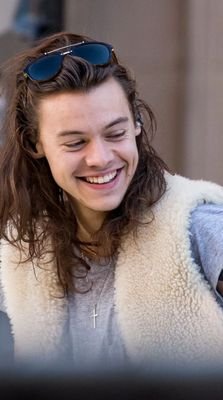 Love exploring and traveling and one direction songs