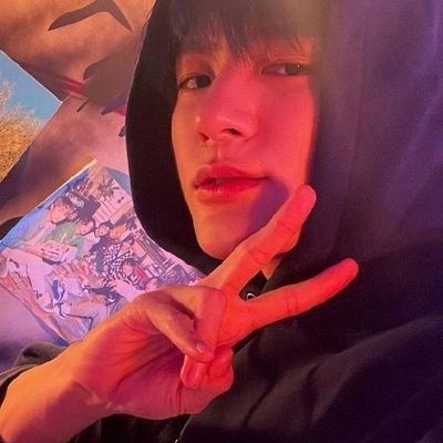 AnantariCahya's profile picture. 