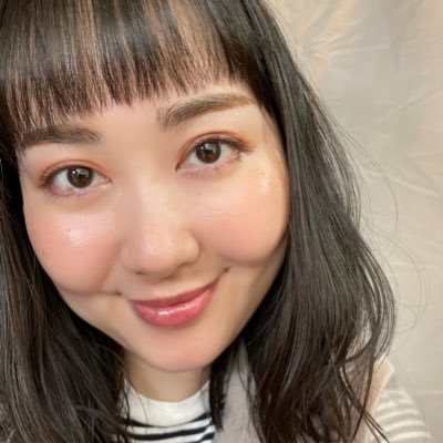 コスメコンシェルジュ/アトピー敏感肌乾燥肌/ブルベ夏/30代会社員/1人息子/ナチュラルコスメ中心に発信/無言フォロー失礼します/化粧品検定1級/化粧品成分検定1級/インスタもやってますhttps://t.co/XyRdUXf7Bm