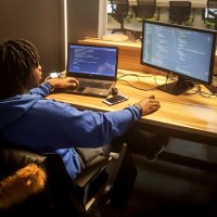 KK 👨🏿💻 (@kumbu_dev) 's Twitter Profile