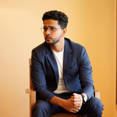 Software Engineer, Loves Vue.js, Breaking the stereo-type