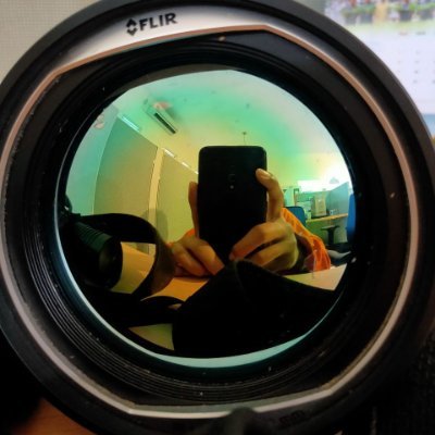 andikhaidir15's profile picture. duduklah, berbincang sejenak.