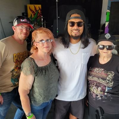 Mother of 3, grandmother of 4. They are my life and the reason i get up every day. Im an extremly HUGE fan of Pop Evil maybe even slightly crazy for them