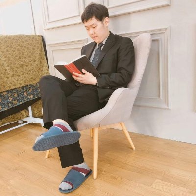 bae_yor's profile picture. 복수심에 불타는