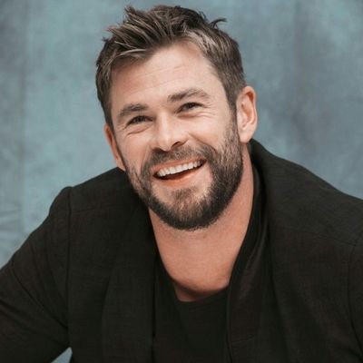 daily dose of chris hemsworth