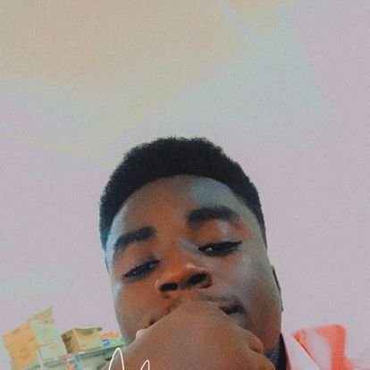 qweku_lhitmus's profile picture. |l🤟||🌠 ||Kasoa boy 😌🔥 ||UCC graduate||Accounting 📈||