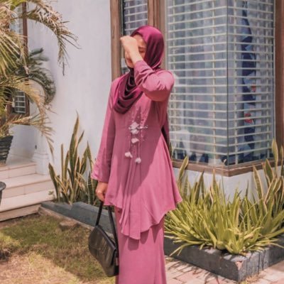 KhalisTalitha's profile picture. ‘95