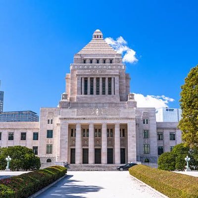 政治思想:中道左派 功利主義より新自由主義寄りです 日本におけるリベラルの概念をねじ曲げているれいわ、共産党、立憲民主、社民党に強く嫌悪感を抱きます。NHK党、維新、自民、国民民主を推しています。立憲、共産、社民は国政から退場して欲しいです。