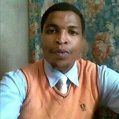 MbusoMajika2's profile picture. I'm just a simple gυy! Plz don'т go beyond just dat.