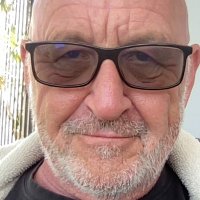 Michael Grant - GONE TV trailer in bio (@michaelgrantbks) 's Twitter Profile