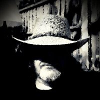 Fifty Foot Line.◽◻️🏴◻️◽ (@barry__russell) 's Twitter Profile
