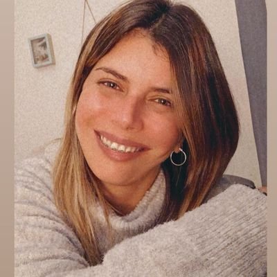 Fmed UdelaR (orgullosa)|

Mamá soltera de dos seres humanos|

No tengo miedo a perder|

Cualquier discusión se define con un truco|

Empatía y Resiliencia ❤️.