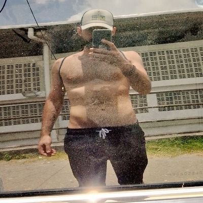 porrarodrigu's profile picture. BIOS são entediantes !!!