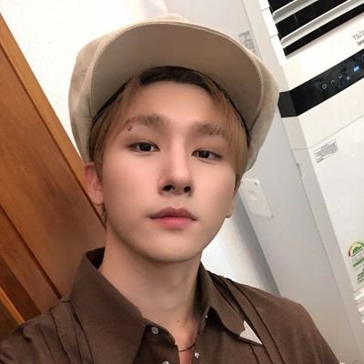 #주헌: My fans are my mental anchor for them, I pull the trigger
~Intro: Ambition