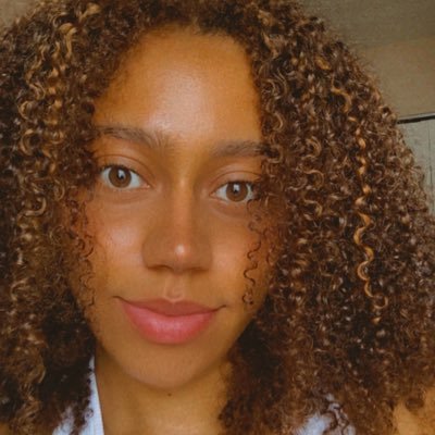 goldencurlsss Profile Picture