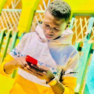 UsmanmagajiSal4's profile picture. Lacazette