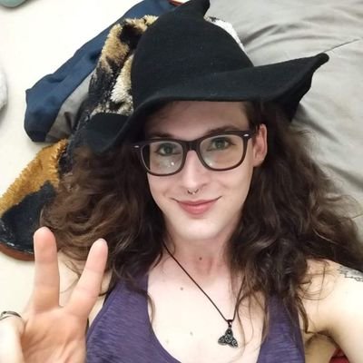 💙🤍💖 Trans Woman | 🍎 Cooking & Lifestyle | 🧘‍♀️🧙‍♀️  Spirituality | 🐾🌿🌎 Animal Rights/Vegan Activist | 🎶 Art & Beauty | 🟩⬛️🟥 Eco-anarcho Syndicalist