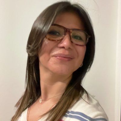SaraGomez5's profile picture. I'm passionate about people w/purpose. Music lover,coffee junkie. Words are important. I express myself in colors. Travel+Cultures+Scents+Great Food+Laughter