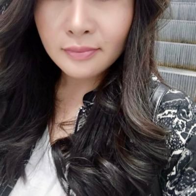 Bolorbell's profile picture. Ухаарахуйн үйлд шамдагч 😊🌹🦋