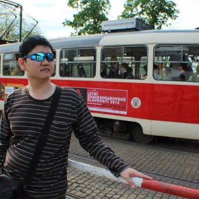 voolize's profile picture. 