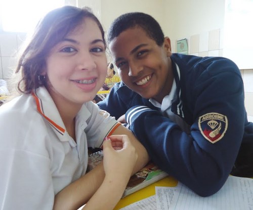 Sou feliz graças aos amigos que tenho
Quem quer seguidor me segue 1° que eu sigo de volta!!!!!