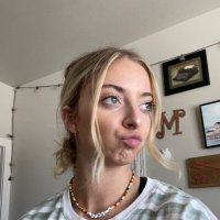 Maddie McNamee (@maddiemcnamee) Twitter profile photo