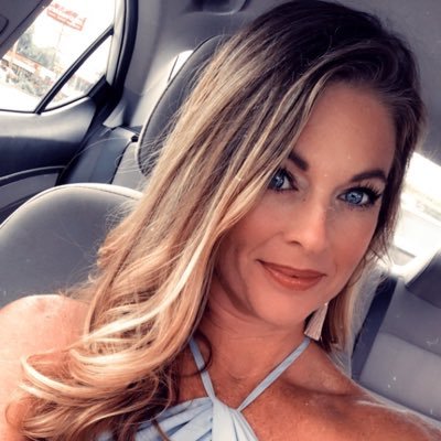 Rodeo mom, softball mom, veterinarian, animal advocate
