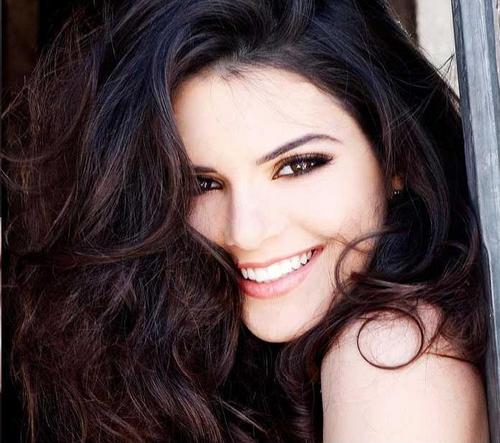 This is a UK fan twitter for Kendall Jenner! Follow for updates on Kendall & http://t.co/R3Ay4FBBs0 -the FIRST fan site for Kendall in the UK!