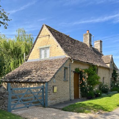 Eco Chic Cottages are two Multi Award Winning Beautiful 5* self catering holiday cottages in the Cotswolds - Places where Luxury and Sustainability meet.